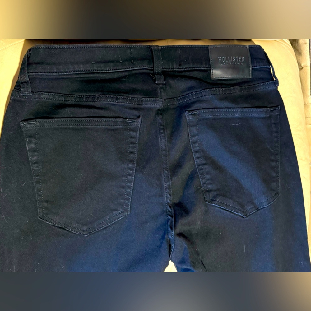 ❤️HOLLISTER❤️NWOT❤️Men’s Athletic Skinny Jeans❤️Size 32❤️